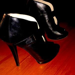 Michael Kors High Heel Bootie!